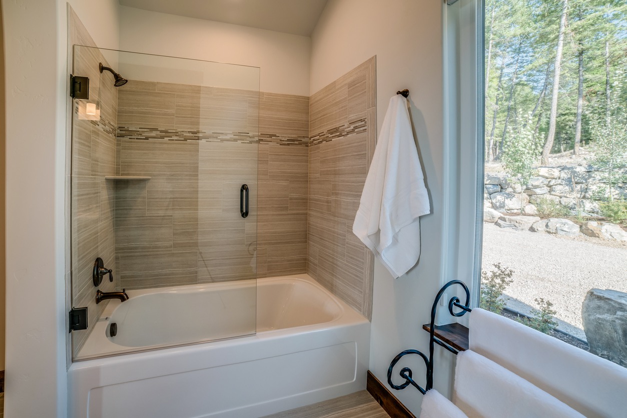Shower & Tub Installation in Bel-Ridge
